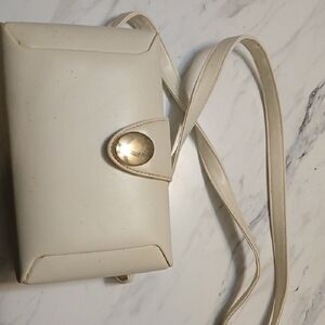Elegant Cream Shoulder Bag